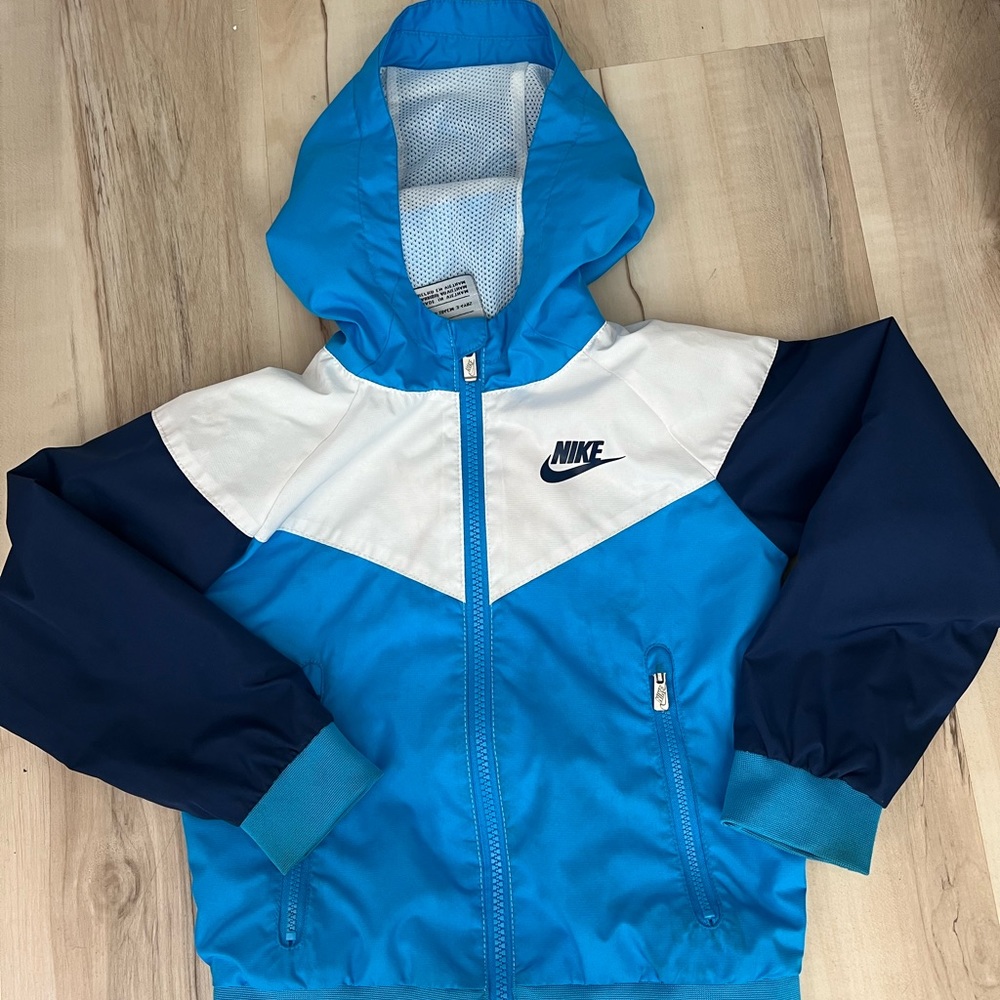 Nike windbreaker jacket